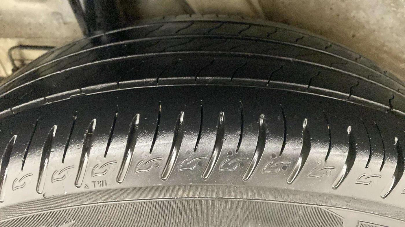 2020 Hyundai VENUE SX 1.0 TURBO IMT, Petrol, Manual, 22,261 km, Right Rear Tyre Tread