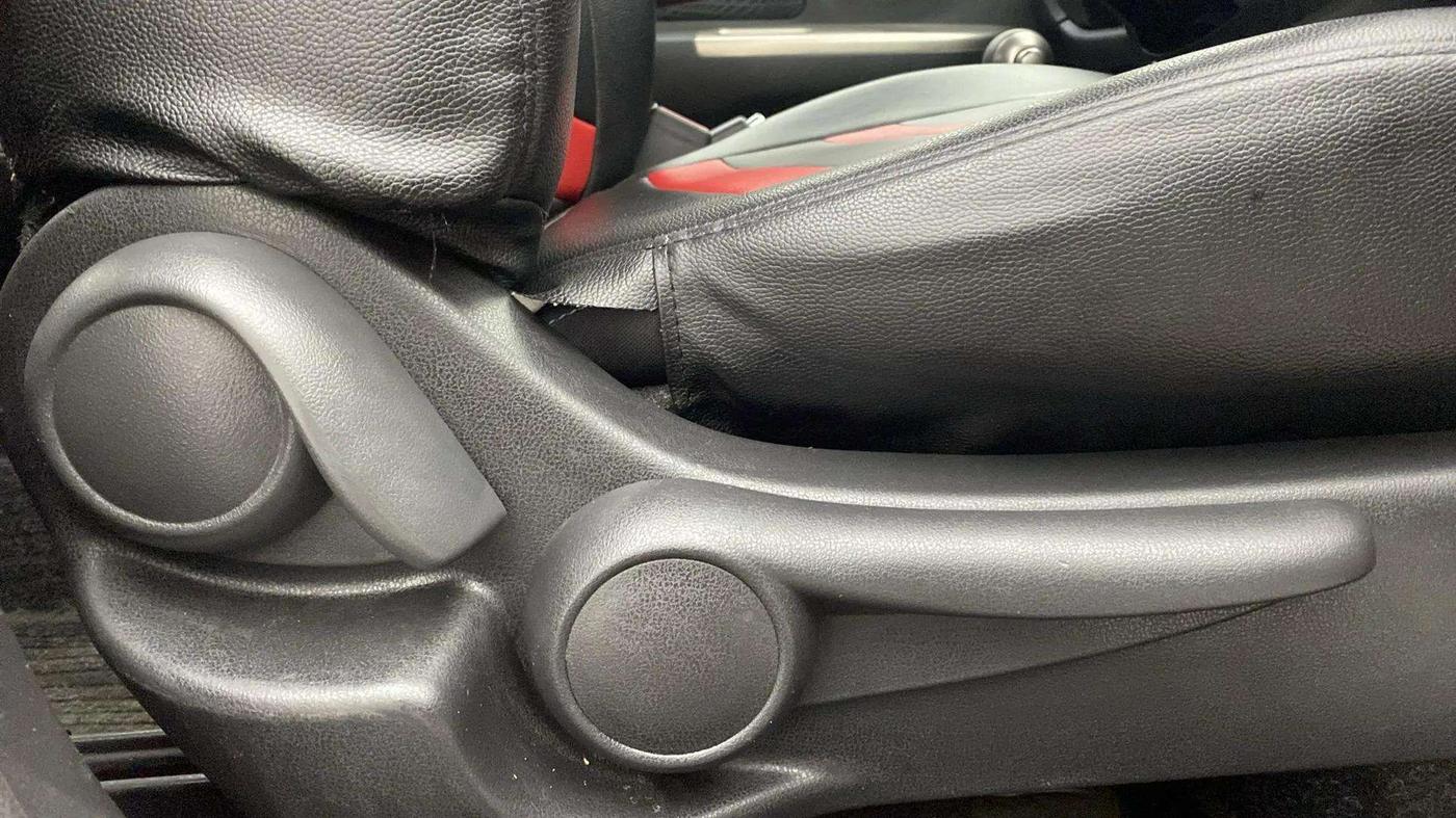2017 Nissan Micra XV CVT, Petrol, Automatic, 50,491 km, Driver Side Adjustment Panel