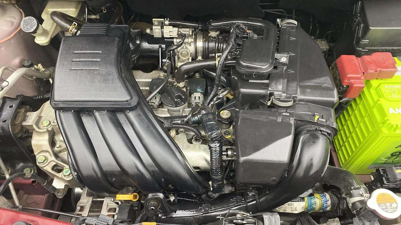 2017 Nissan Micra XV CVT, Petrol, Automatic, 50,491 km, Engine View