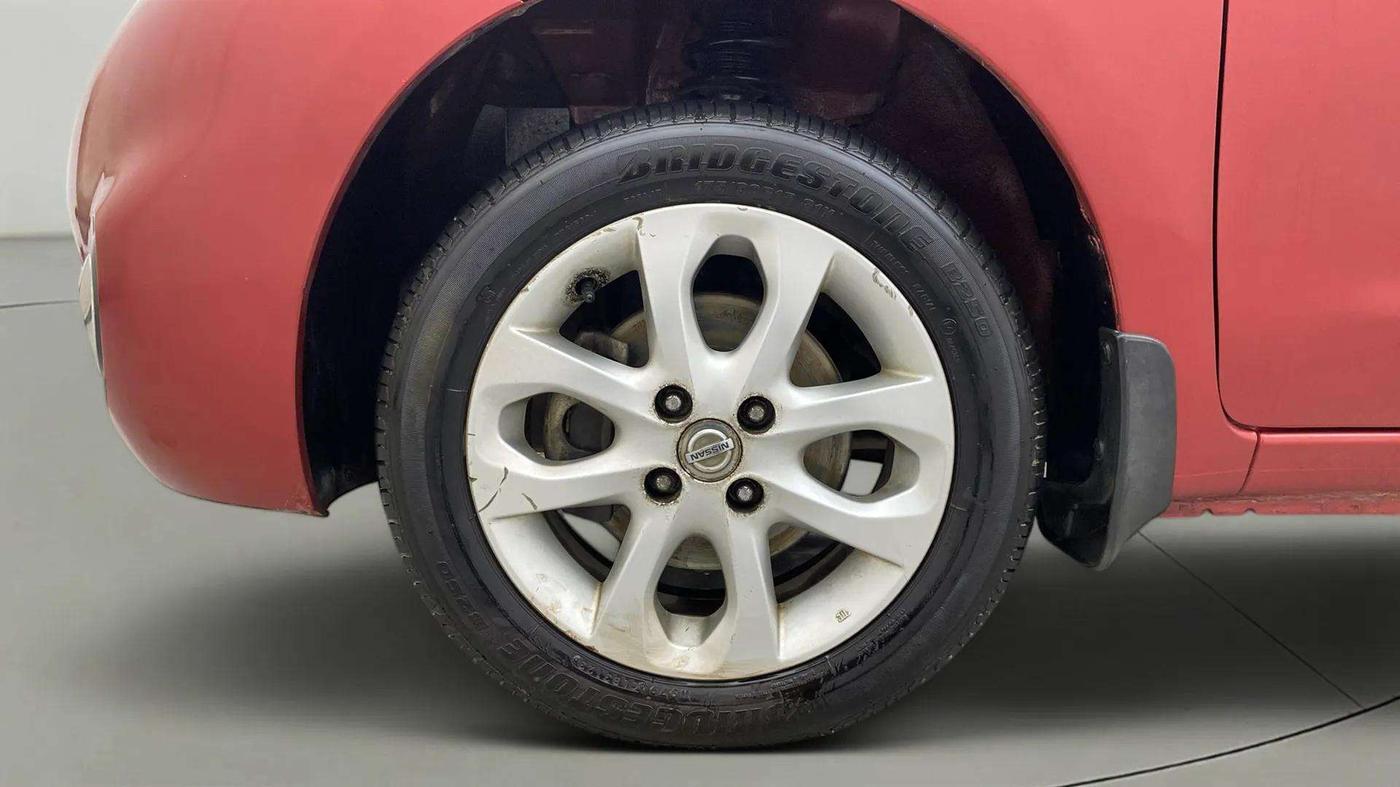 2017 Nissan Micra XV CVT, Petrol, Automatic, 50,491 km, Left Front Wheel