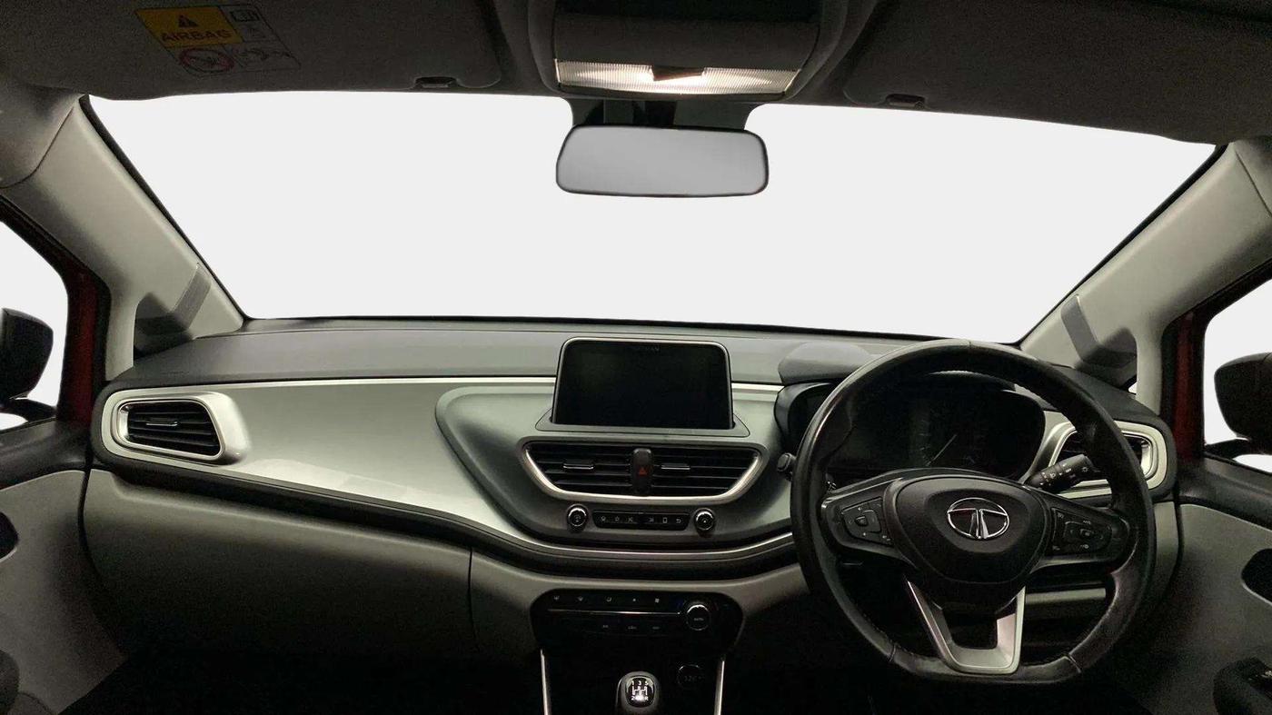 2021 Tata ALTROZ XZ DIESEL, Diesel, Manual, 73,249 km, Dashboard