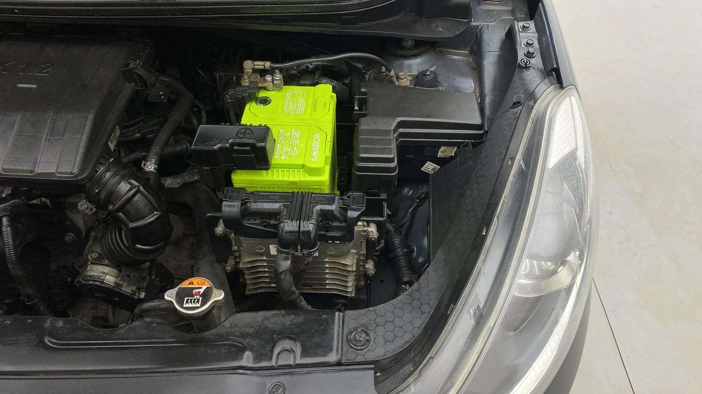 2020 Hyundai GRAND I10 NIOS SPORTZ AMT 1.2 KAPPA VTVT, Petrol, Automatic, 29,040 km, Engine View - Left
