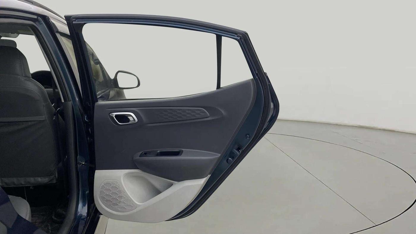 2020 Hyundai GRAND I10 NIOS SPORTZ AMT 1.2 KAPPA VTVT, Petrol, Automatic, 29,040 km, RHS Rear Door