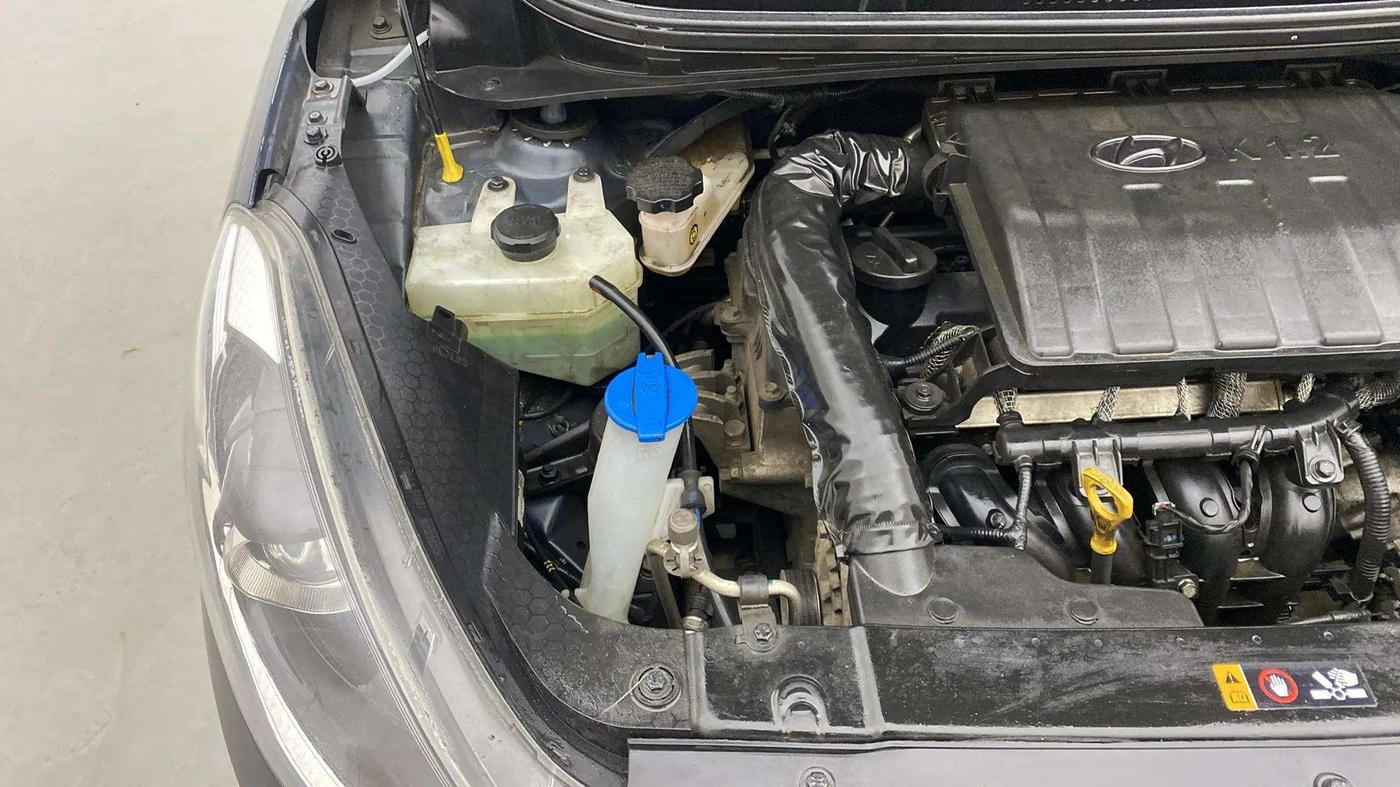 2020 Hyundai GRAND I10 NIOS SPORTZ AMT 1.2 KAPPA VTVT, Petrol, Automatic, 29,040 km, Engine View - Right
