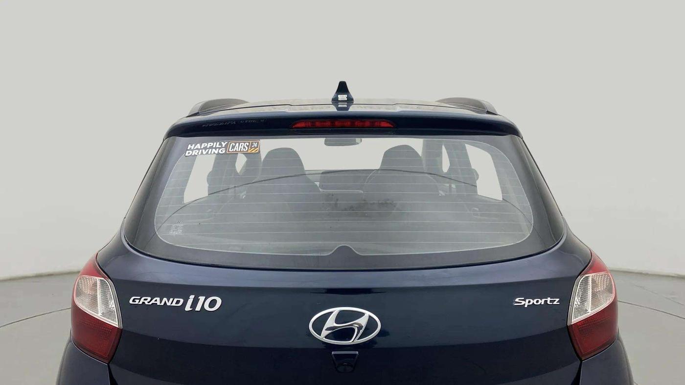 2020 Hyundai GRAND I10 NIOS SPORTZ AMT 1.2 KAPPA VTVT, Petrol, Automatic, 29,040 km, Rear Windshield