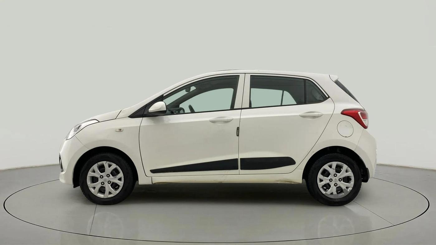 2013 Hyundai Grand i10 MAGNA 1.2 KAPPA VTVT, Petrol, Manual, 71,791 km, Left Side