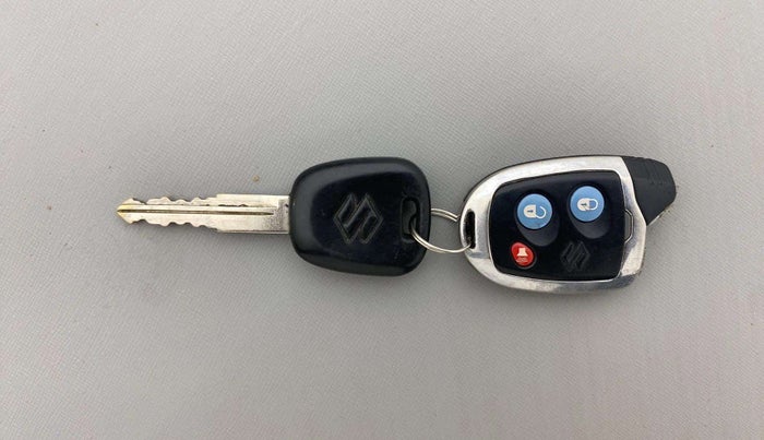 2020 Maruti Baleno SIGMA PETROL 1.2, Petrol, Manual, 67,135 km, Key Close Up