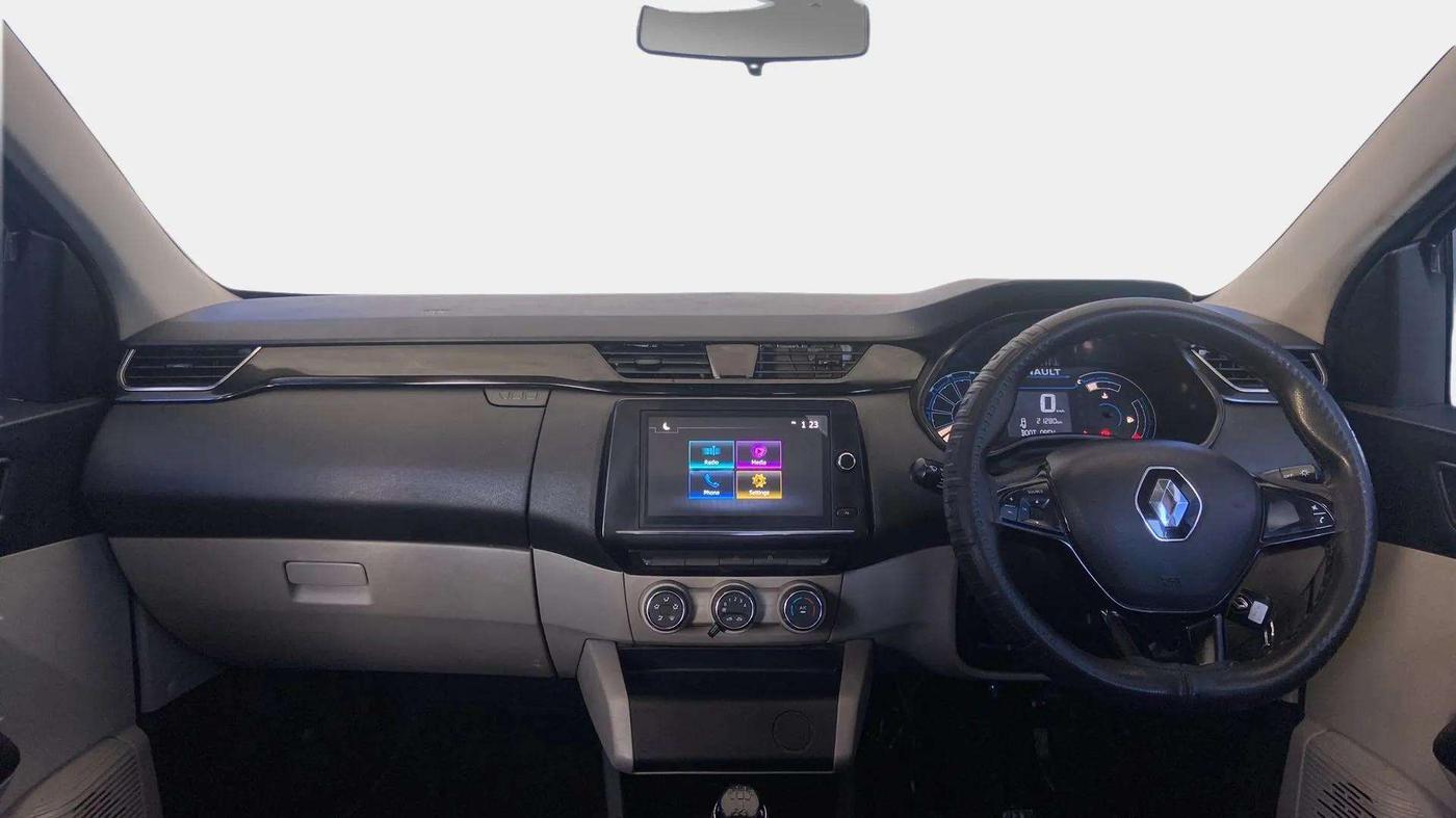 2022 Renault TRIBER RXT, Petrol, Manual, 21,288 km, Dashboard