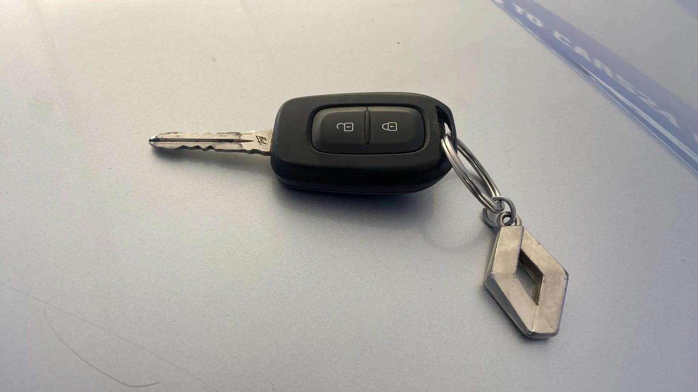 2022 Renault TRIBER RXT, Petrol, Manual, 21,288 km, Key Close Up