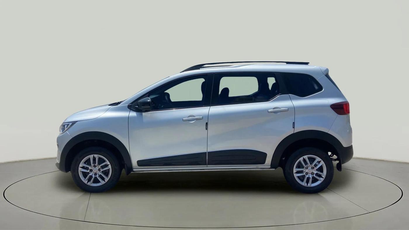 2022 Renault TRIBER RXT, Petrol, Manual, 21,288 km, Left Side