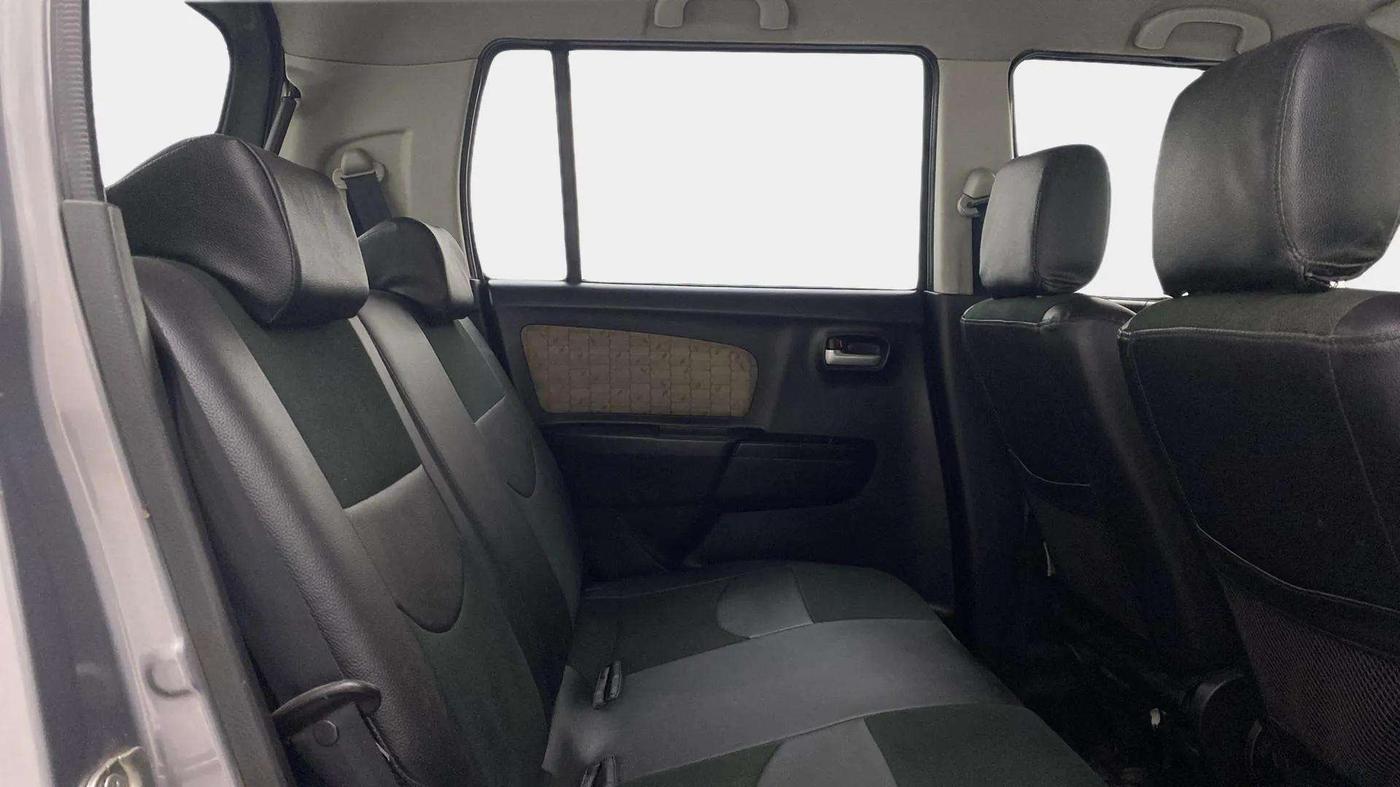 2017 Maruti Wagon R 1.0 VXI AMT, Petrol, Automatic, 47,901 km, Right Side Rear Door Cabin