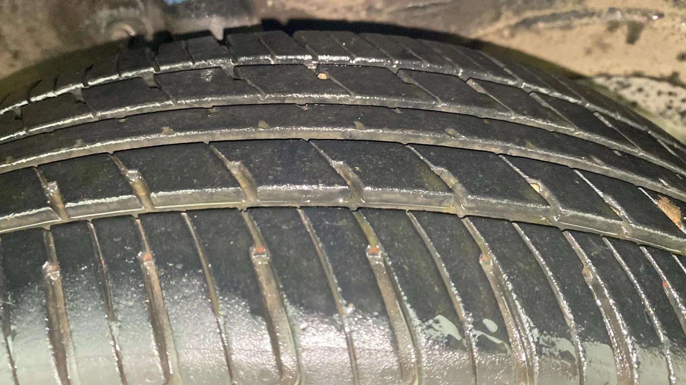2017 Maruti Wagon R 1.0 VXI AMT, Petrol, Automatic, 47,901 km, Right Front Tyre Tread