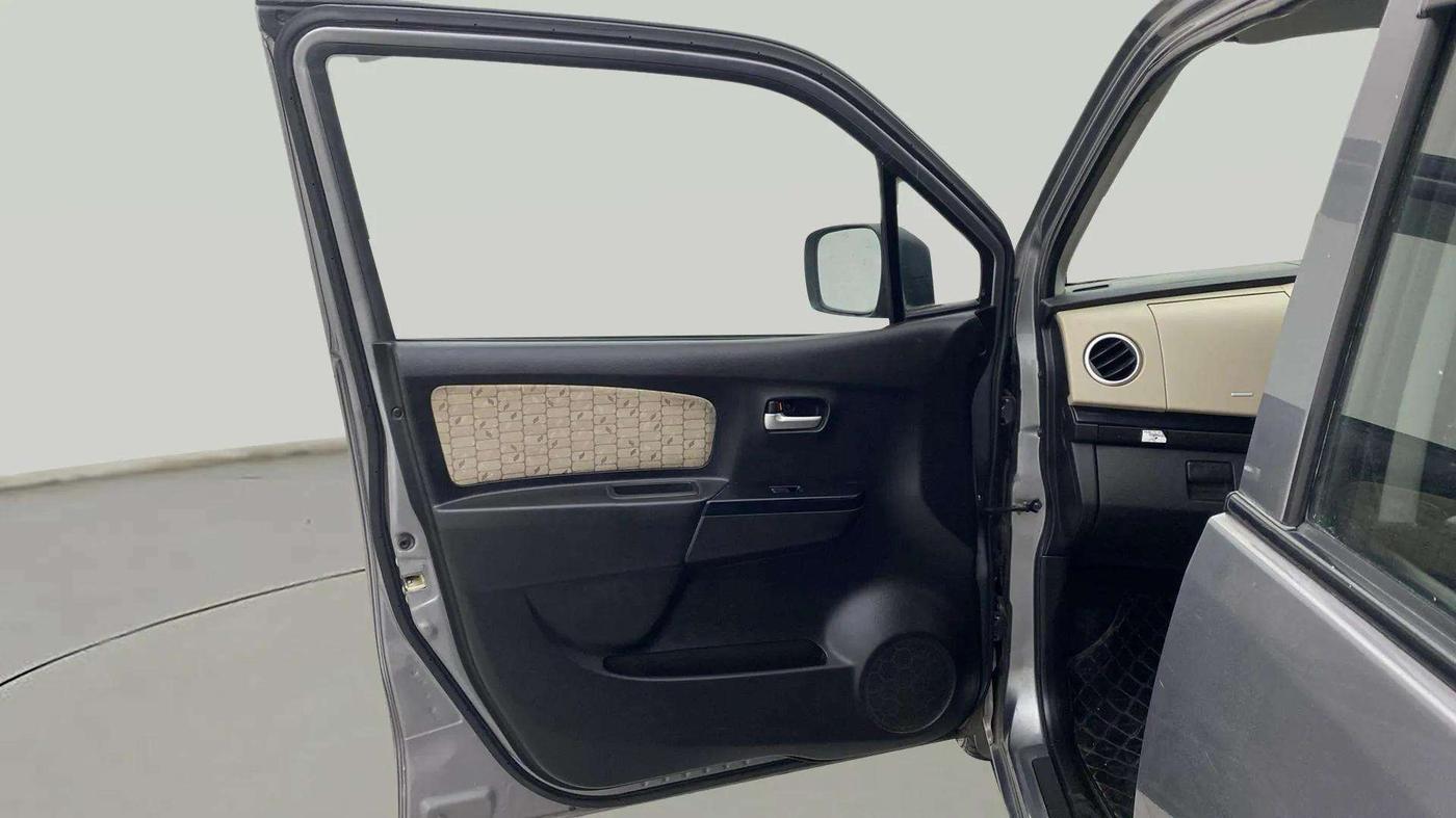 2017 Maruti Wagon R 1.0 VXI AMT, Petrol, Automatic, 47,901 km, LHS Front Door