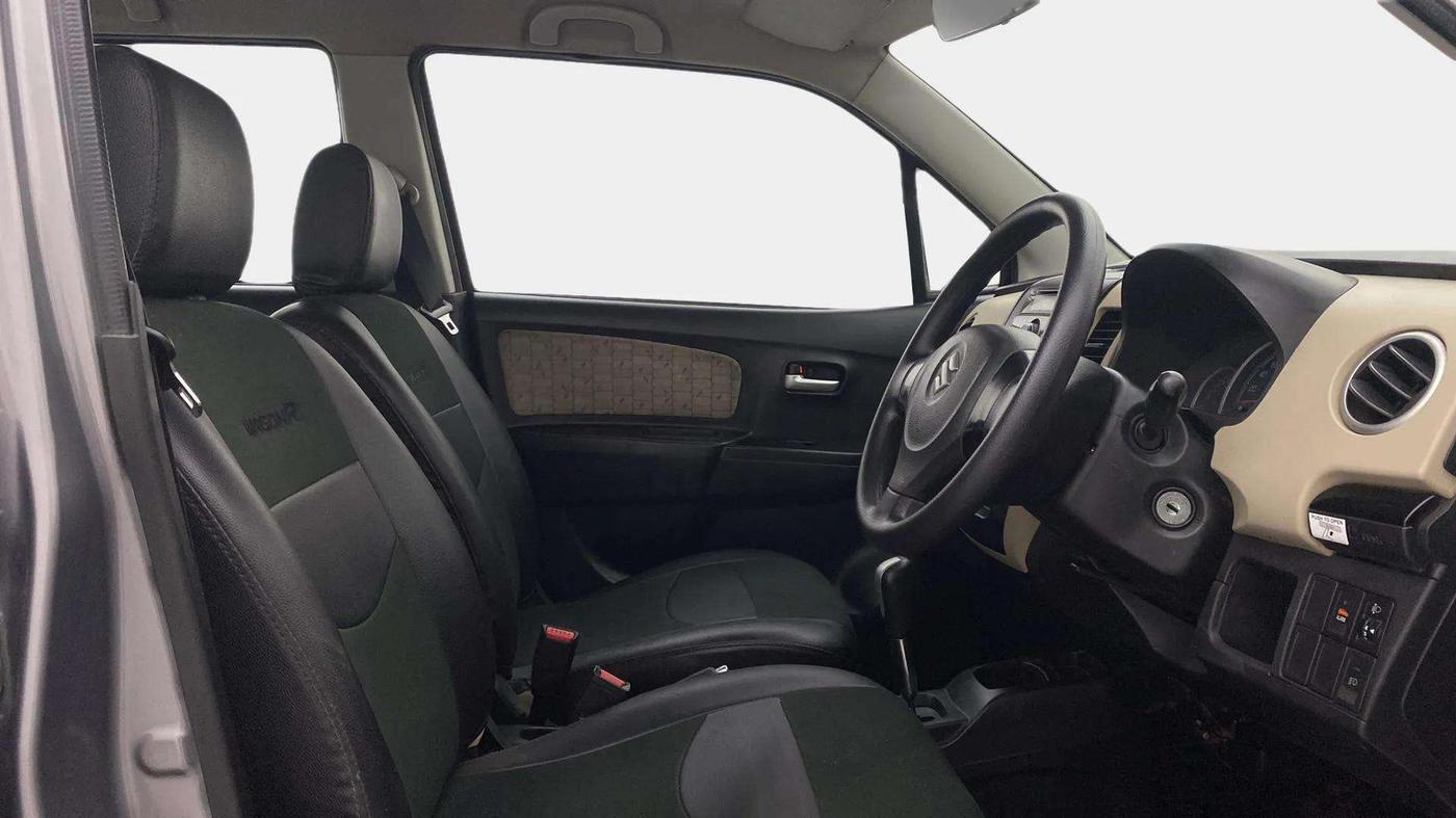 2017 Maruti Wagon R 1.0 VXI AMT, Petrol, Automatic, 47,901 km, Right Side Front Door Cabin