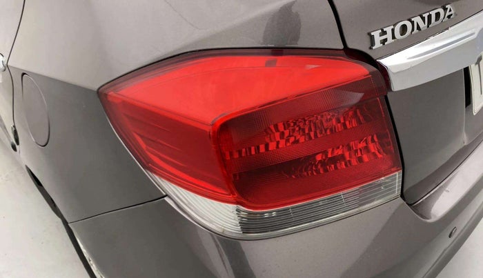 2015 Honda Amaze 1.2L I-VTEC VX, Petrol, Manual, 71,265 km, Left tail light - Minor damage