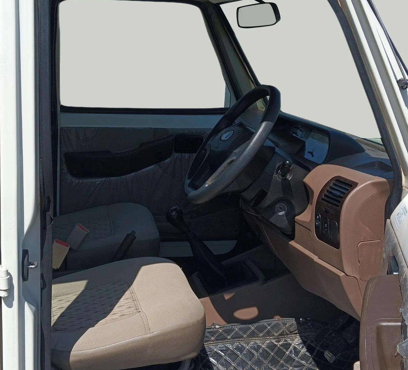 2021 Mahindra Bolero B6, Diesel, Manual, 78,492 km, Right Side Front Door Cabin