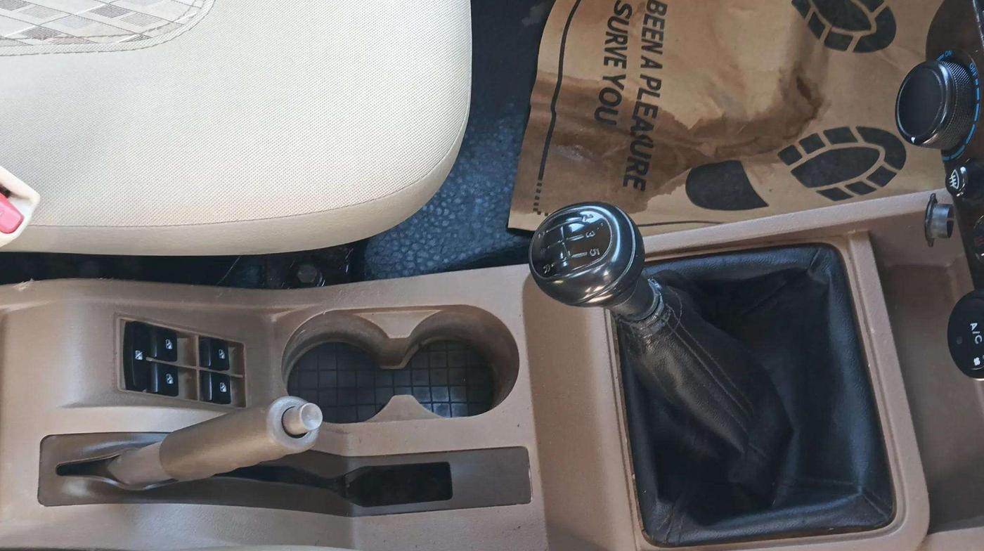 2021 Mahindra Bolero B6, Diesel, Manual, 78,492 km, Gear Lever