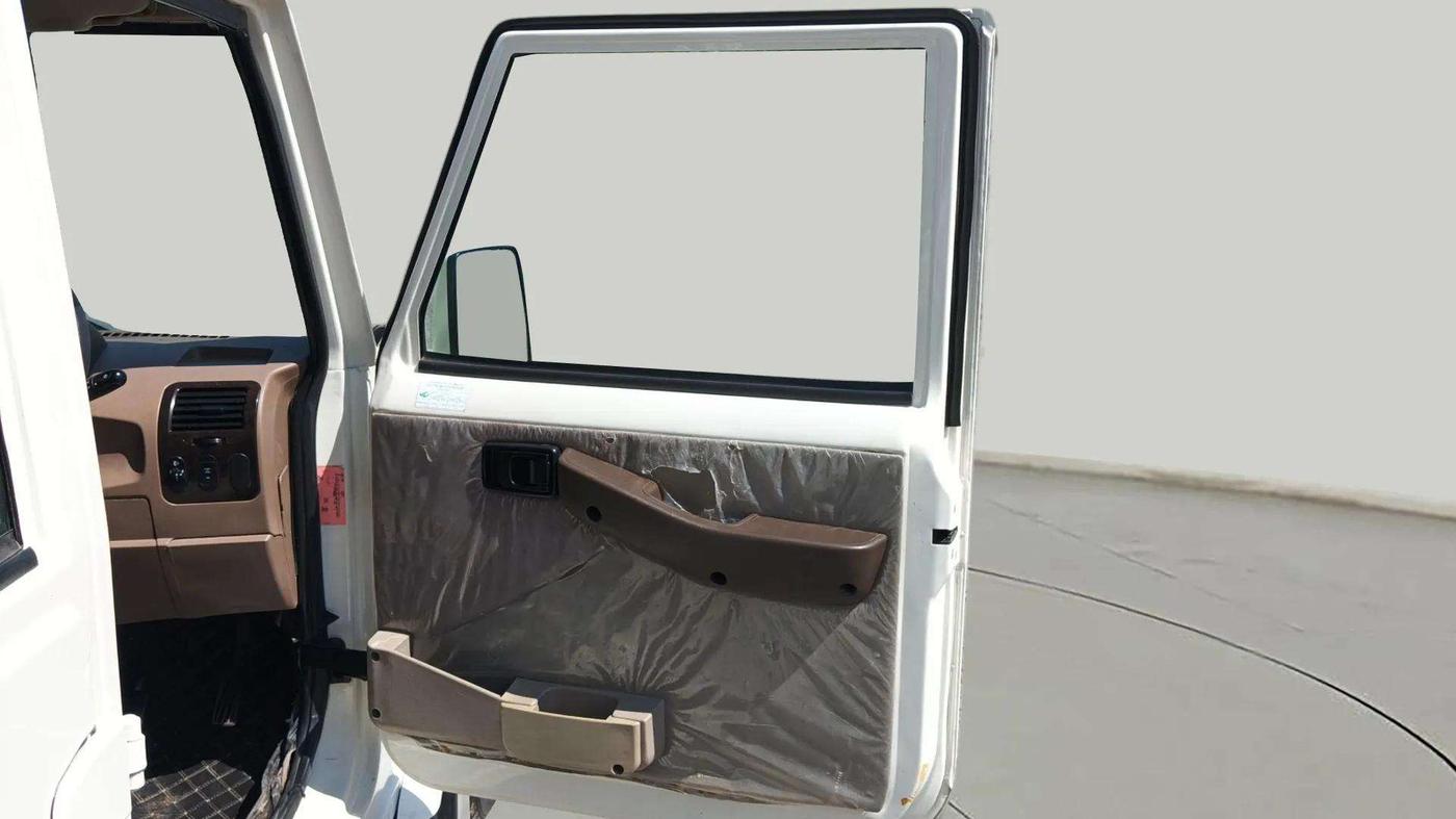 2021 Mahindra Bolero B6, Diesel, Manual, 78,492 km, RHS Front Door