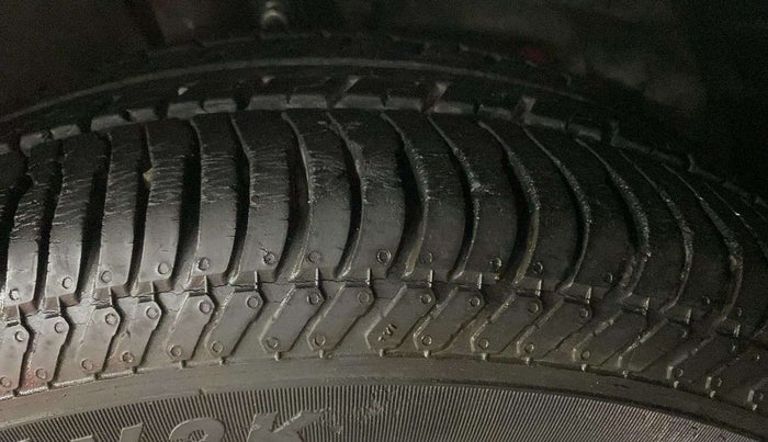 2015 Ford Ecosport TITANIUM 1.5L PETROL AT, Petrol, Automatic, 58,454 km, Left Front Tyre Tread