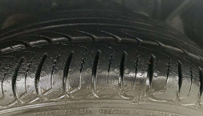 2015 Ford Ecosport TITANIUM 1.5L PETROL AT, Petrol, Automatic, 58,454 km, Left Rear Tyre Tread