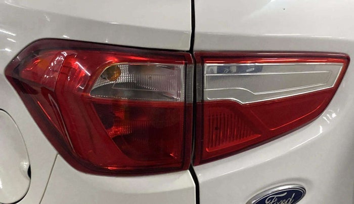 2015 Ford Ecosport TITANIUM 1.5L PETROL AT, Petrol, Automatic, 58,454 km, Left tail light - Reverse gear light not functional