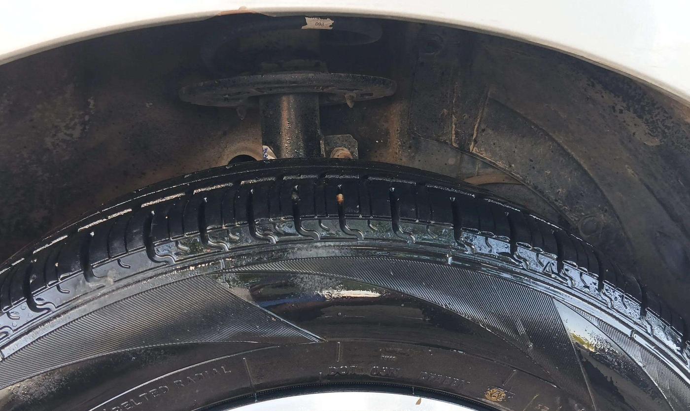 2018 Maruti Baleno DELTA PETROL 1.2, Petrol, Manual, 70,847 km, Right Front Tyre Tread