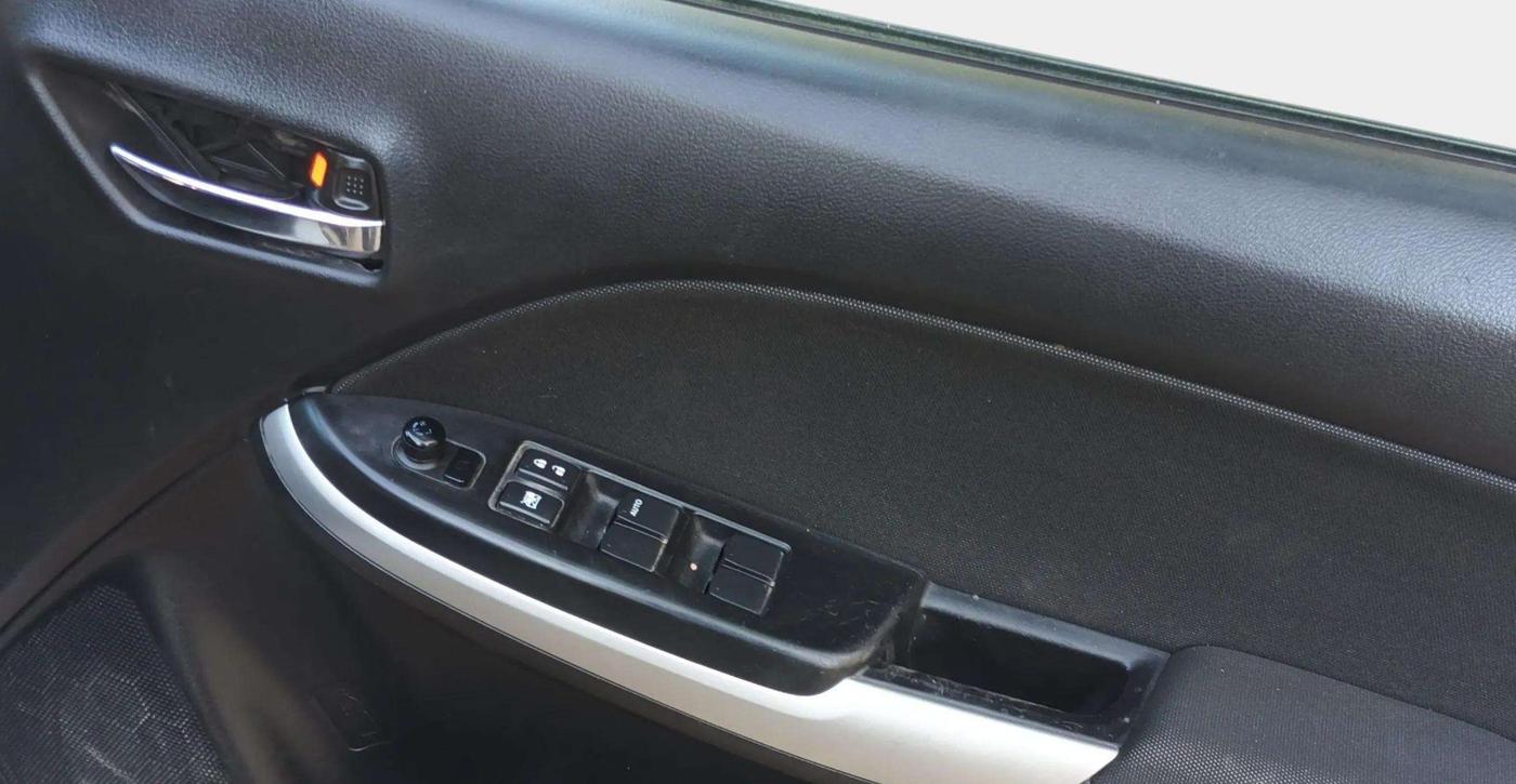 2018 Maruti Baleno DELTA PETROL 1.2, Petrol, Manual, 70,847 km, Driver Side Door Panels Control