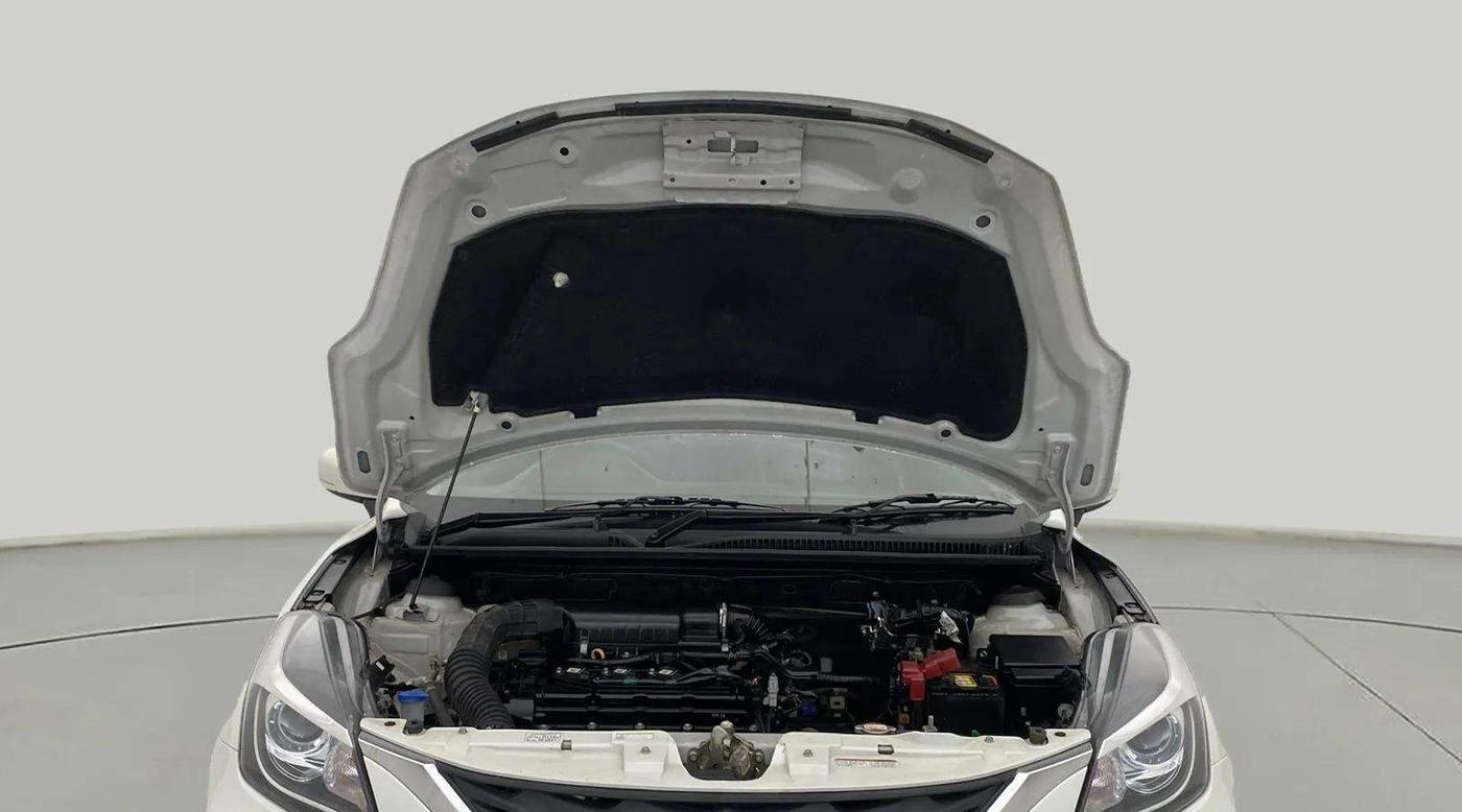 2021 Maruti Baleno ZETA PETROL 1.2, Petrol, Manual, 32,819 km, Open Bonet