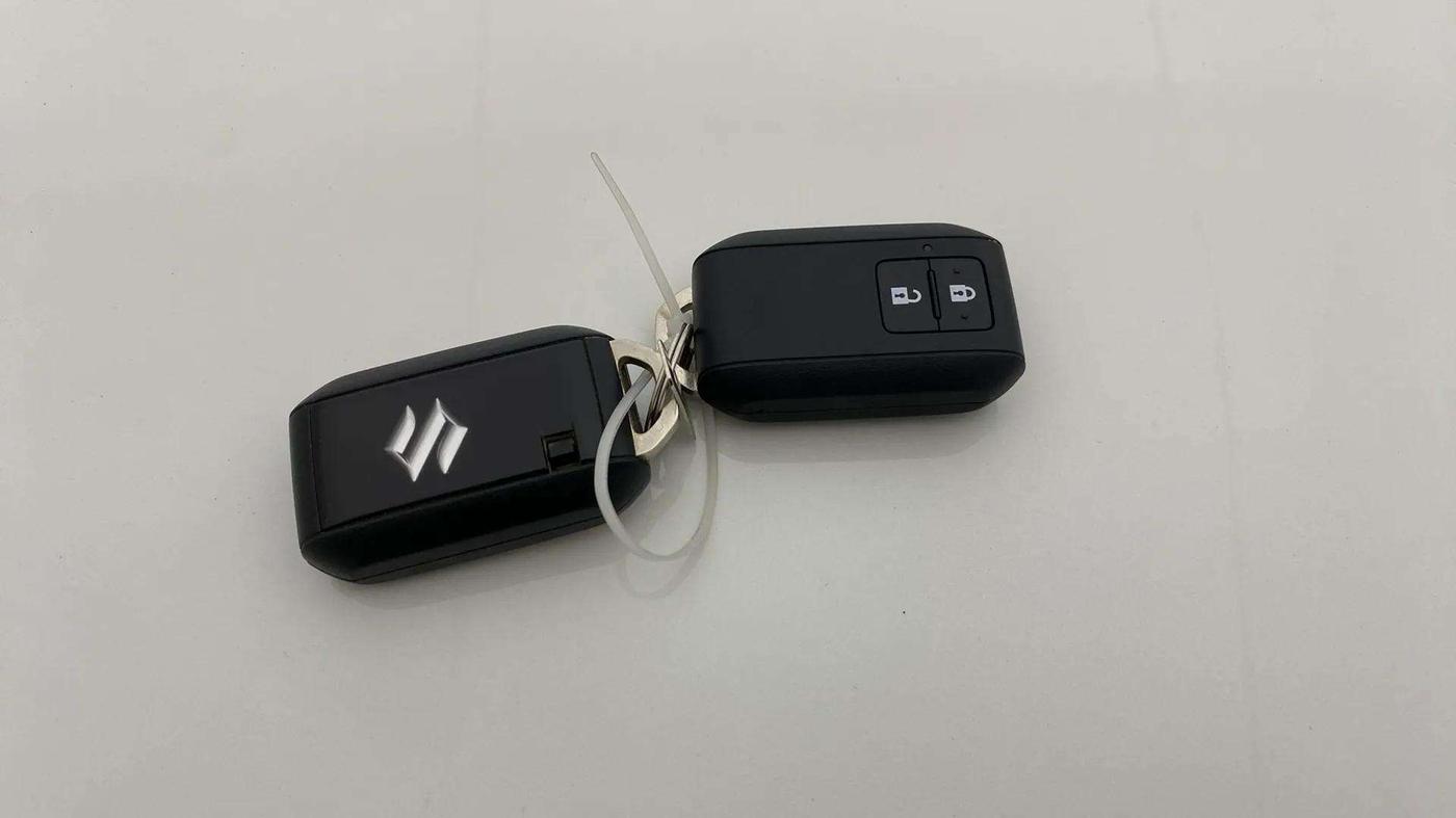2021 Maruti Baleno ZETA PETROL 1.2, Petrol, Manual, 32,819 km, Key Close Up