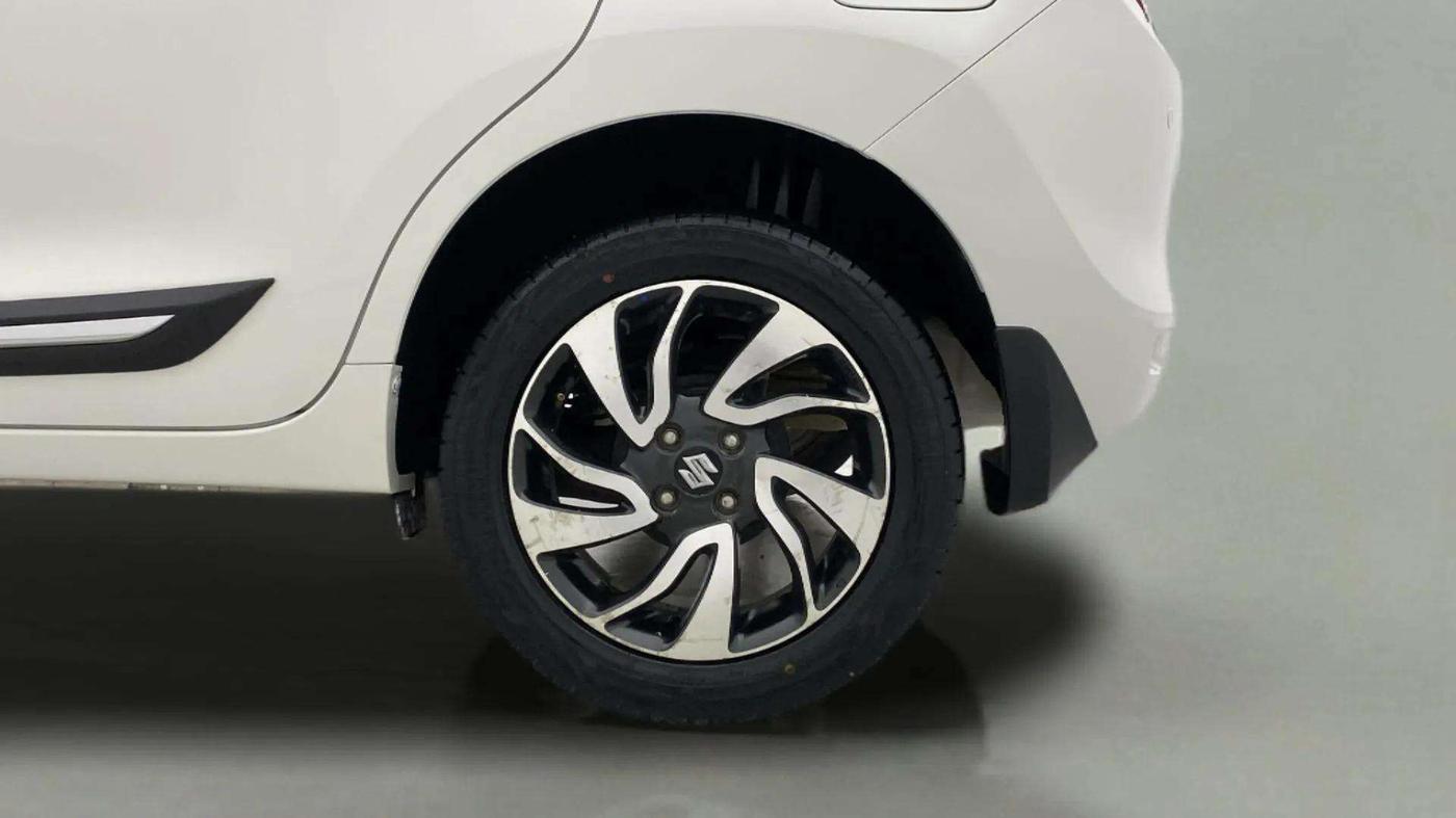 2021 Maruti Baleno ZETA PETROL 1.2, Petrol, Manual, 32,819 km, Left Rear Wheel