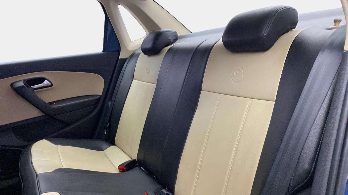 2016 Volkswagen Ameo COMFORTLINE 1.2L, Petrol, Manual, 25,290 km, Right Side Rear Door Cabin