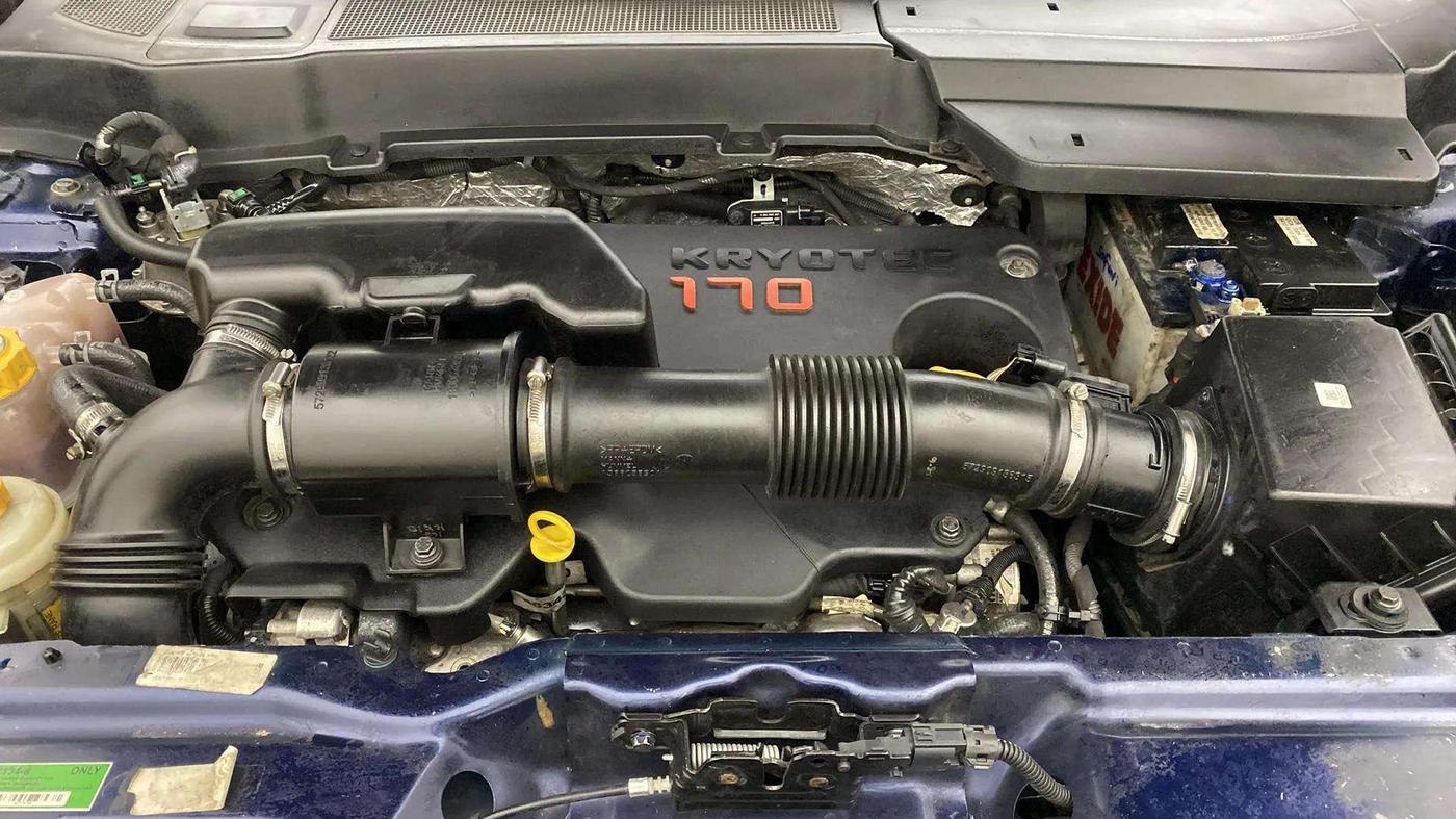 2022 Tata Safari XMA, Diesel, Automatic, 51,930 km, Engine View