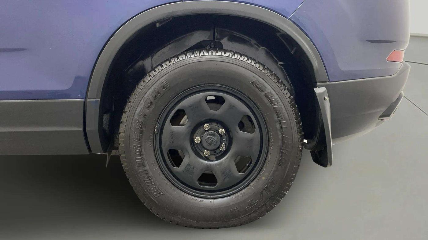 2022 Tata Safari XMA, Diesel, Automatic, 51,930 km, Left Rear Wheel