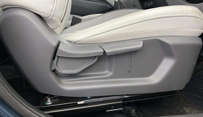 2023 Hyundai GRAND I10 NIOS SPORTZ 1.2 KAPPA VTVT, Petrol, Manual, 2,186 km, Driver Side Adjustment Panel