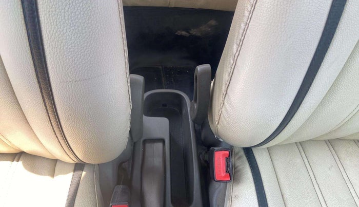 2013 Hyundai i10 ERA 1.1, Petrol, Manual, 39,116 km, Driver Side Door Panels Control