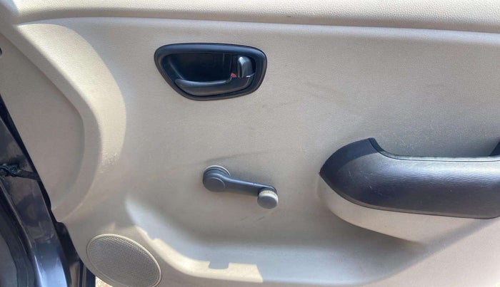 2013 Hyundai i10 ERA 1.1, Petrol, Manual, 39,116 km, Driver Side Adjustment Panel