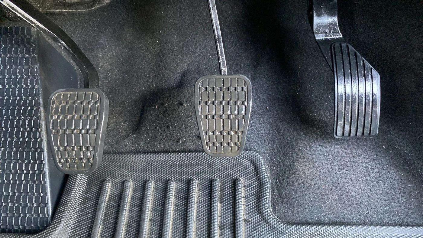 2023 Tata PUNCH ACCOMPLISHED MT, Petrol, Manual, 3,641 km, Pedals