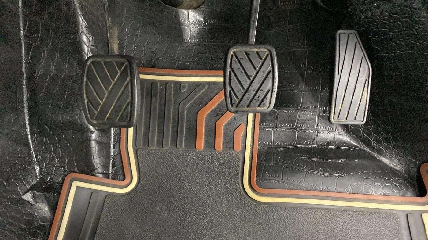 2022 Maruti New Wagon-R VXI 1.0, Petrol, Manual, 17,694 km, Pedals
