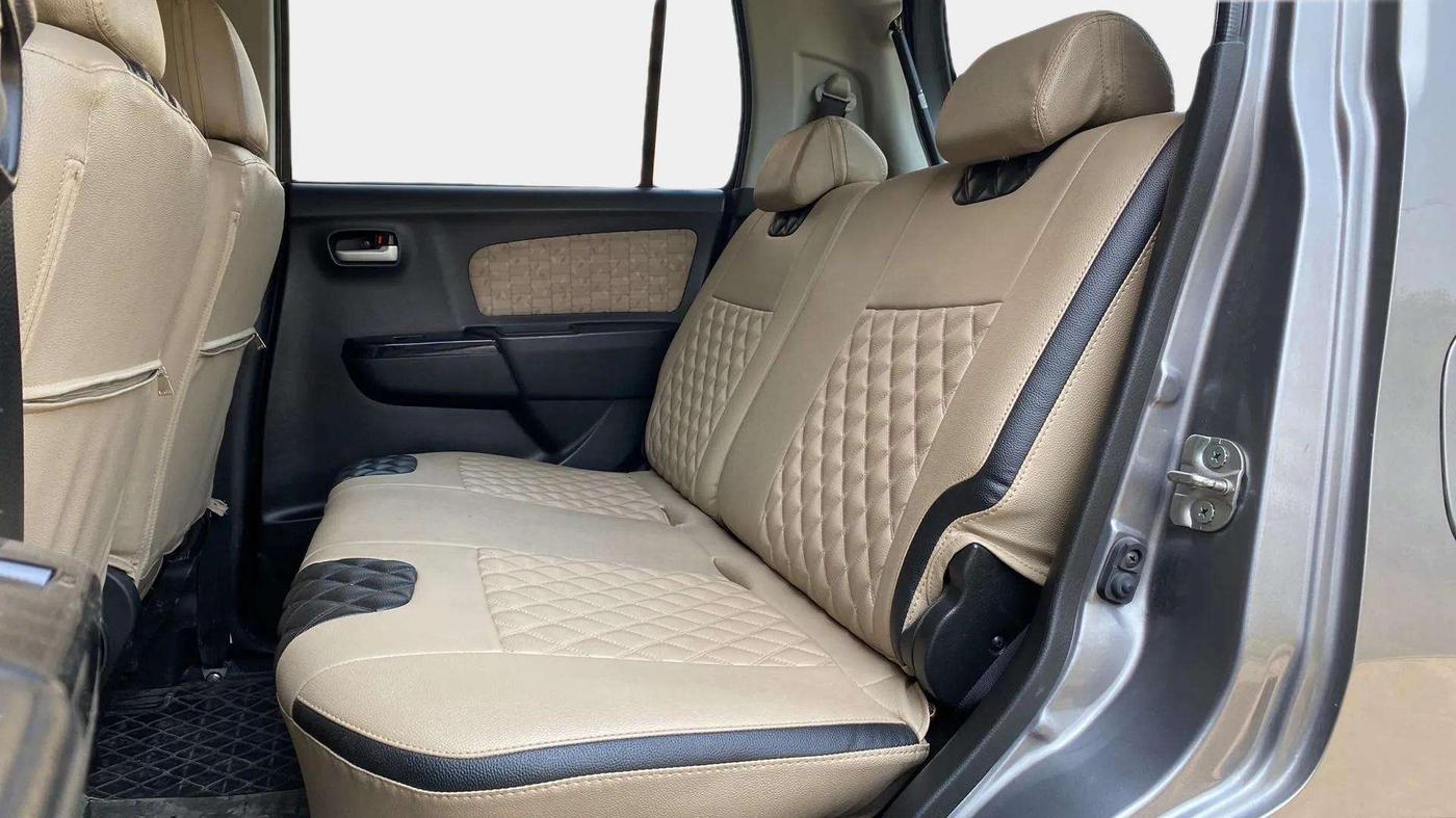 2018 Maruti Wagon R 1.0 VXI AMT, Petrol, Automatic, 8,182 km, Right Side Rear Door Cabin