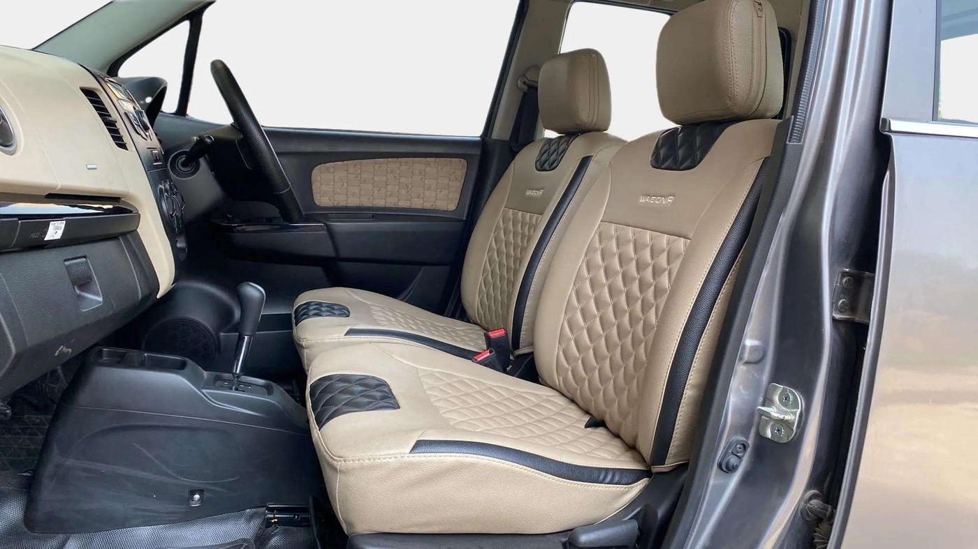 2018 Maruti Wagon R 1.0 VXI AMT, Petrol, Automatic, 8,182 km, Right Side Front Door Cabin