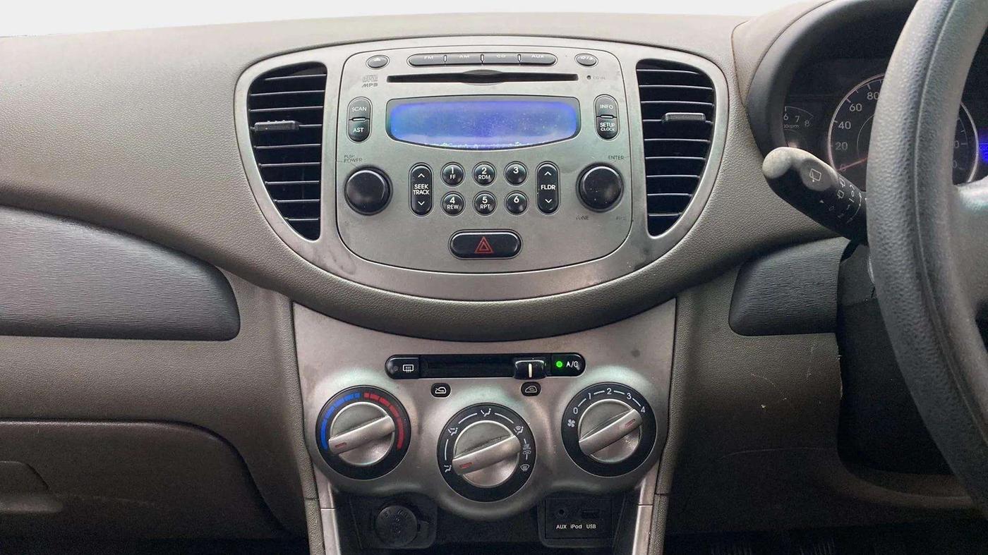 2013 Hyundai i10 SPORTZ 1.2, Petrol, Manual, 65,696 km, Air Conditioner