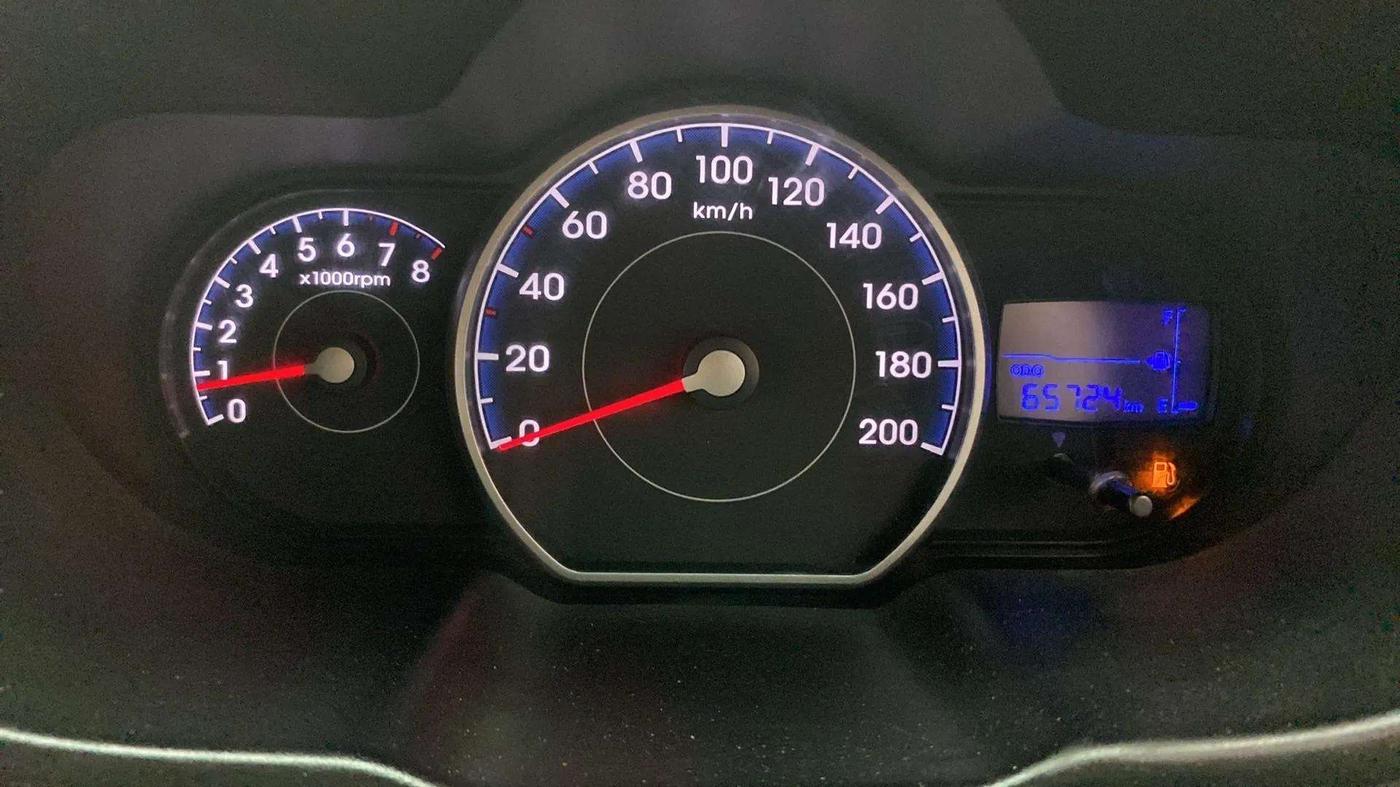 2013 Hyundai i10 SPORTZ 1.2, Petrol, Manual, 65,696 km, Odometer Image