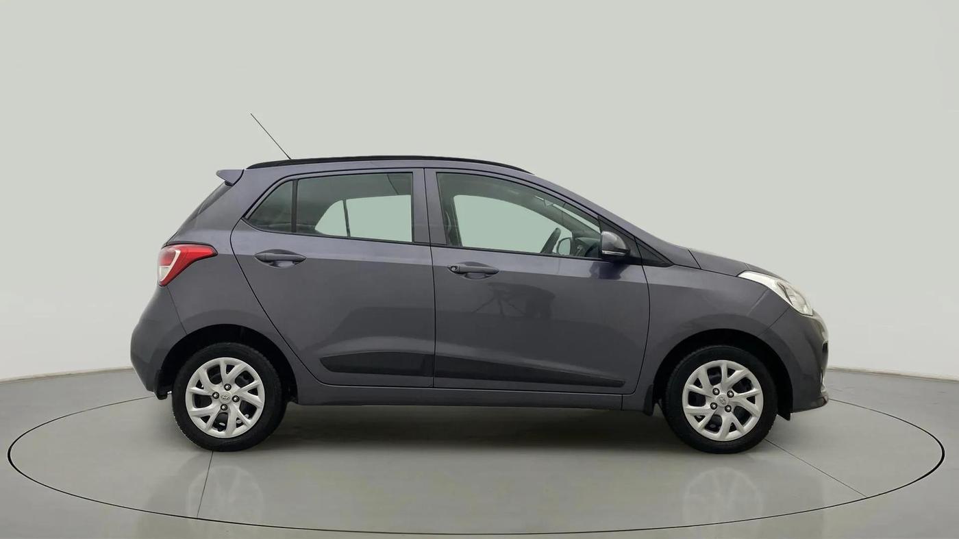 2018 Hyundai Grand i10 SPORTZ 1.2 KAPPA VTVT, Petrol, Manual, 25,904 km, Right Side View