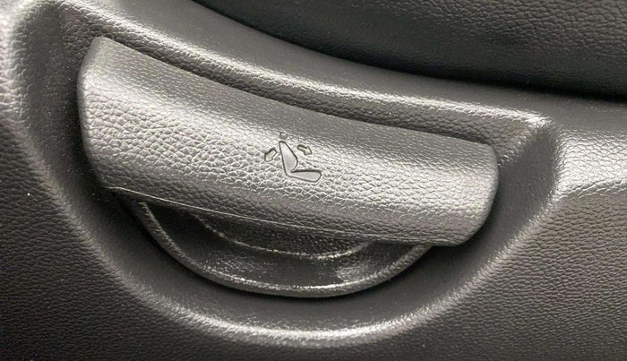 2018 Hyundai Grand i10 SPORTZ 1.2 KAPPA VTVT, Petrol, Manual, 25,904 km, Driver Side Adjustment Panel