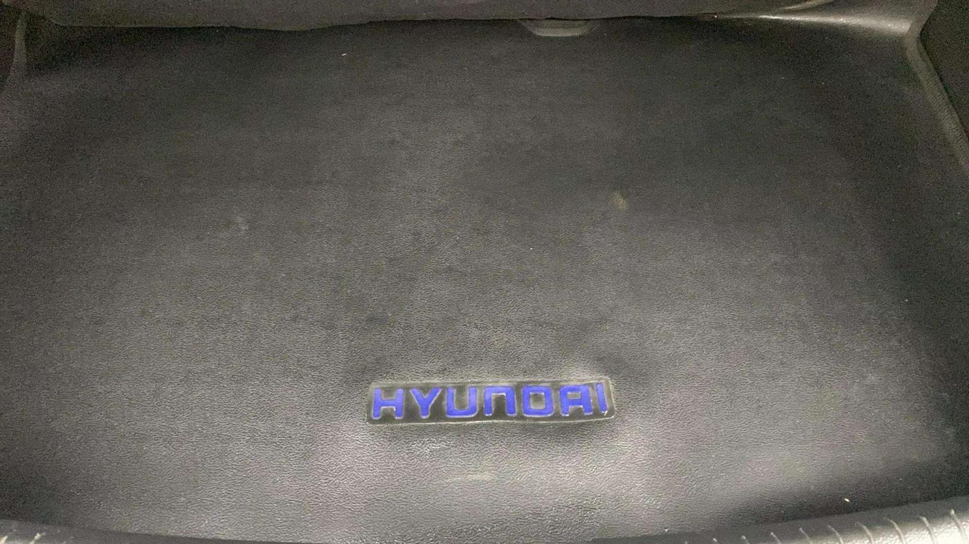 2018 Hyundai Grand i10 SPORTZ 1.2 KAPPA VTVT, Petrol, Manual, 25,904 km, Boot Inside