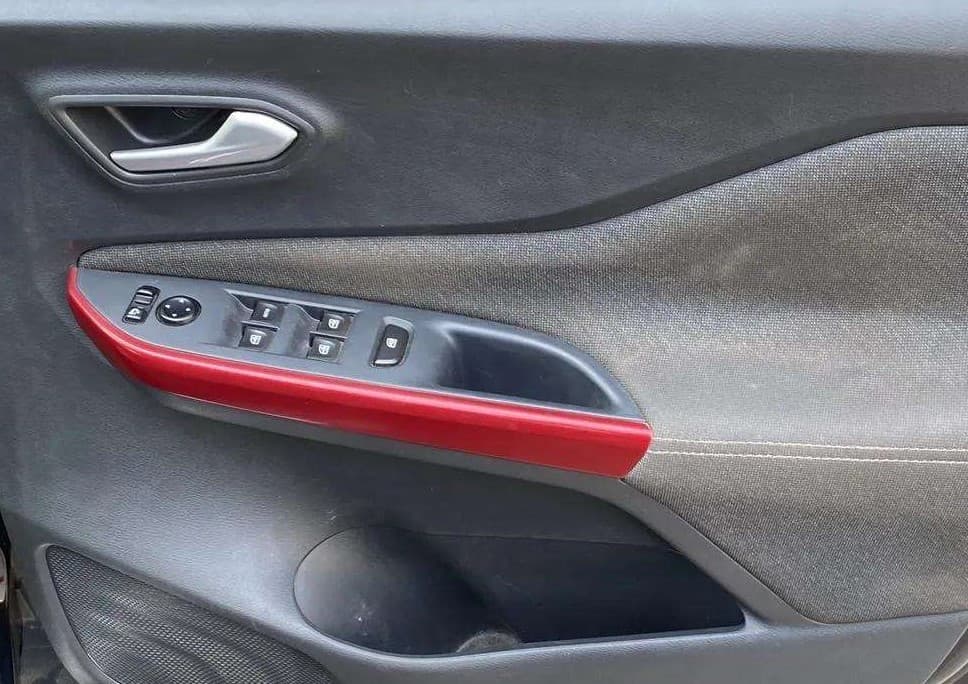 2022 Nissan MAGNITE XV RED EDITION, Petrol, Manual, 35,054 km, Driver Side Door Panels Control