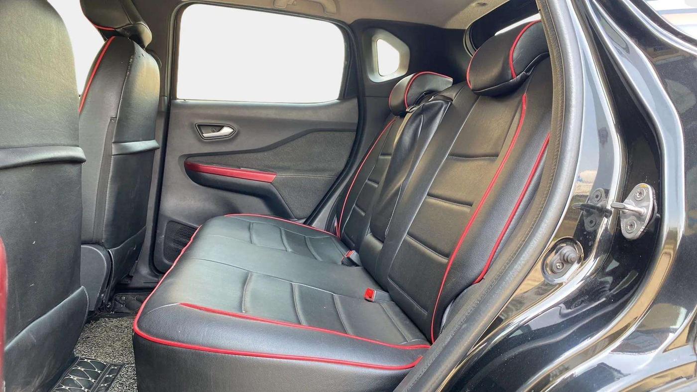 2022 Nissan MAGNITE XV RED EDITION, Petrol, Manual, 35,054 km, Right Side Rear Door Cabin