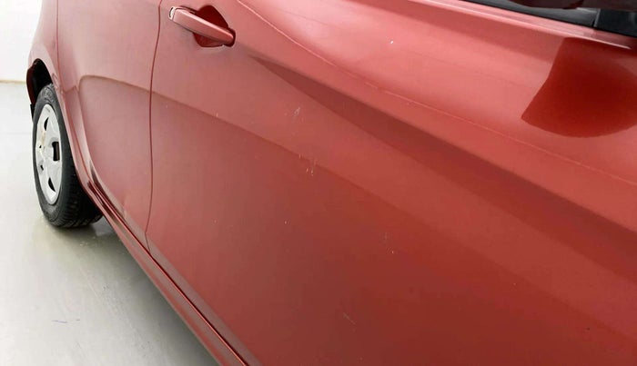 2018 Tata Tiago XT PETROL, Petrol, Manual, 98,176 km, Driver-side door - Minor scratches