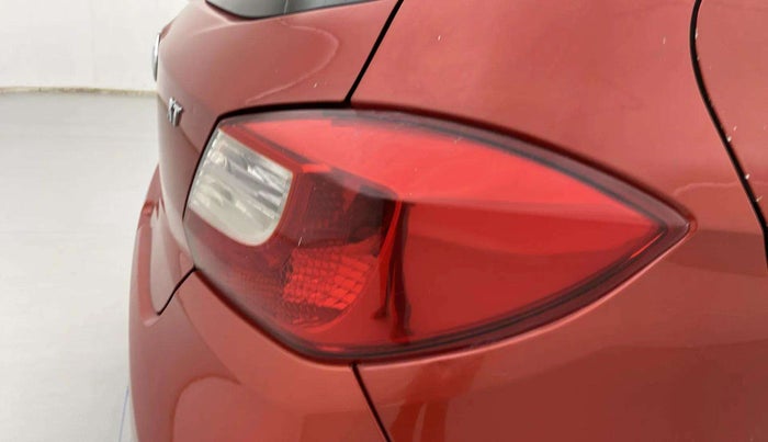 2018 Tata Tiago XT PETROL, Petrol, Manual, 98,176 km, Right tail light - Faded