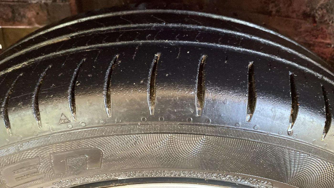 2018 Tata Tiago XT PETROL, Petrol, Manual, 98,176 km, Right Rear Tyre Tread